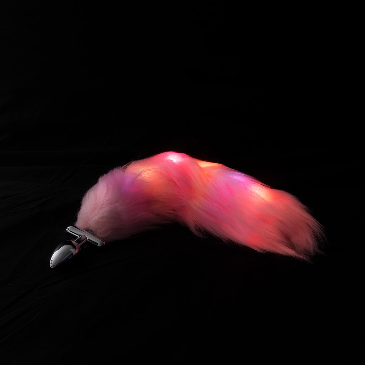 PLUG ANAL CON COLA LUMINOSA NILO